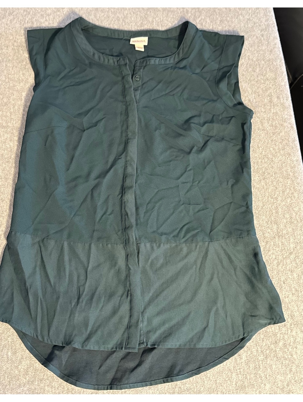 Merona Womens Sleeveless Henley Blouse Green Size XS